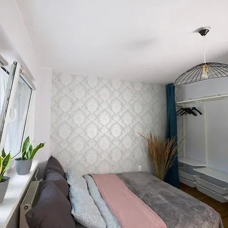 Apartament Ochota Апартаменты *